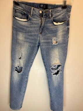 GAP Women's Distressed Light Blue Skinny Jeans
